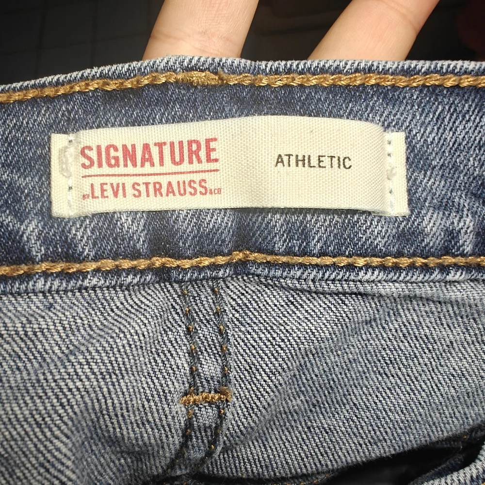 Signature Levi Strauss Men's Classic Blue Denim Jeans Size W38 L32